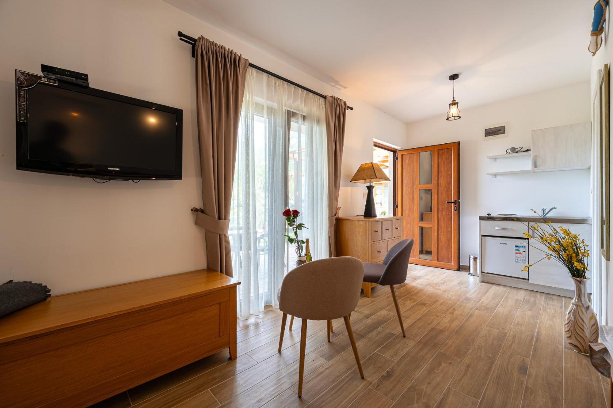 Sunset & Sunrise Villas In Stanisici-Two Villas With Common Pool Budua Esterno foto