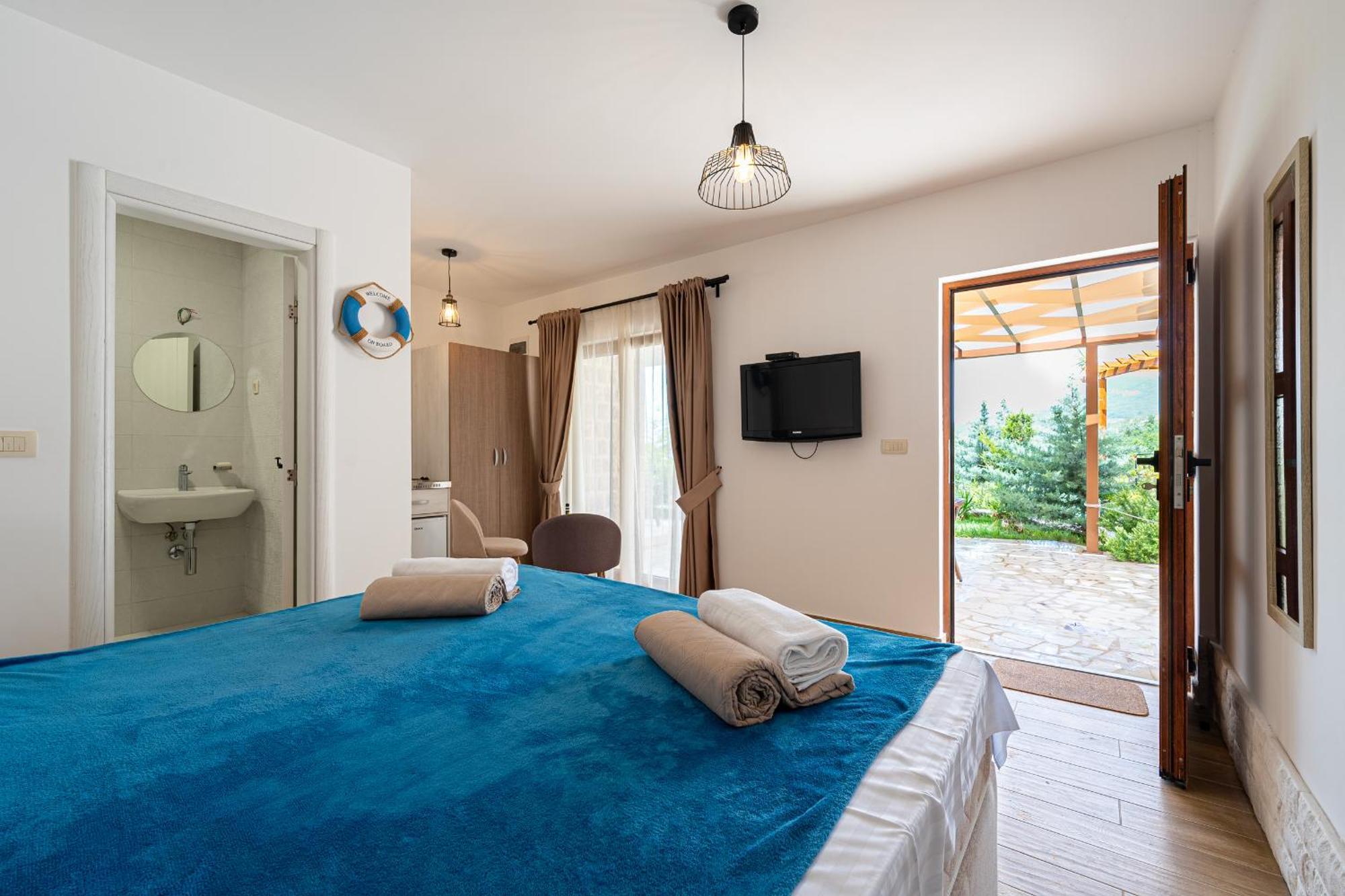 Sunset & Sunrise Villas In Stanisici-Two Villas With Common Pool Budua Esterno foto