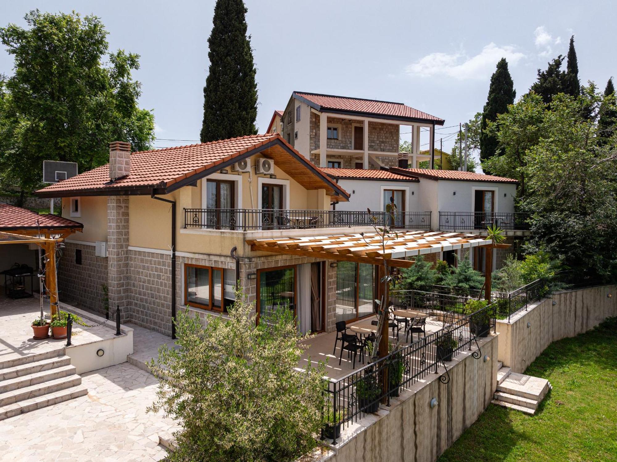 Sunset & Sunrise Villas In Stanisici-Two Villas With Common Pool Budua Esterno foto