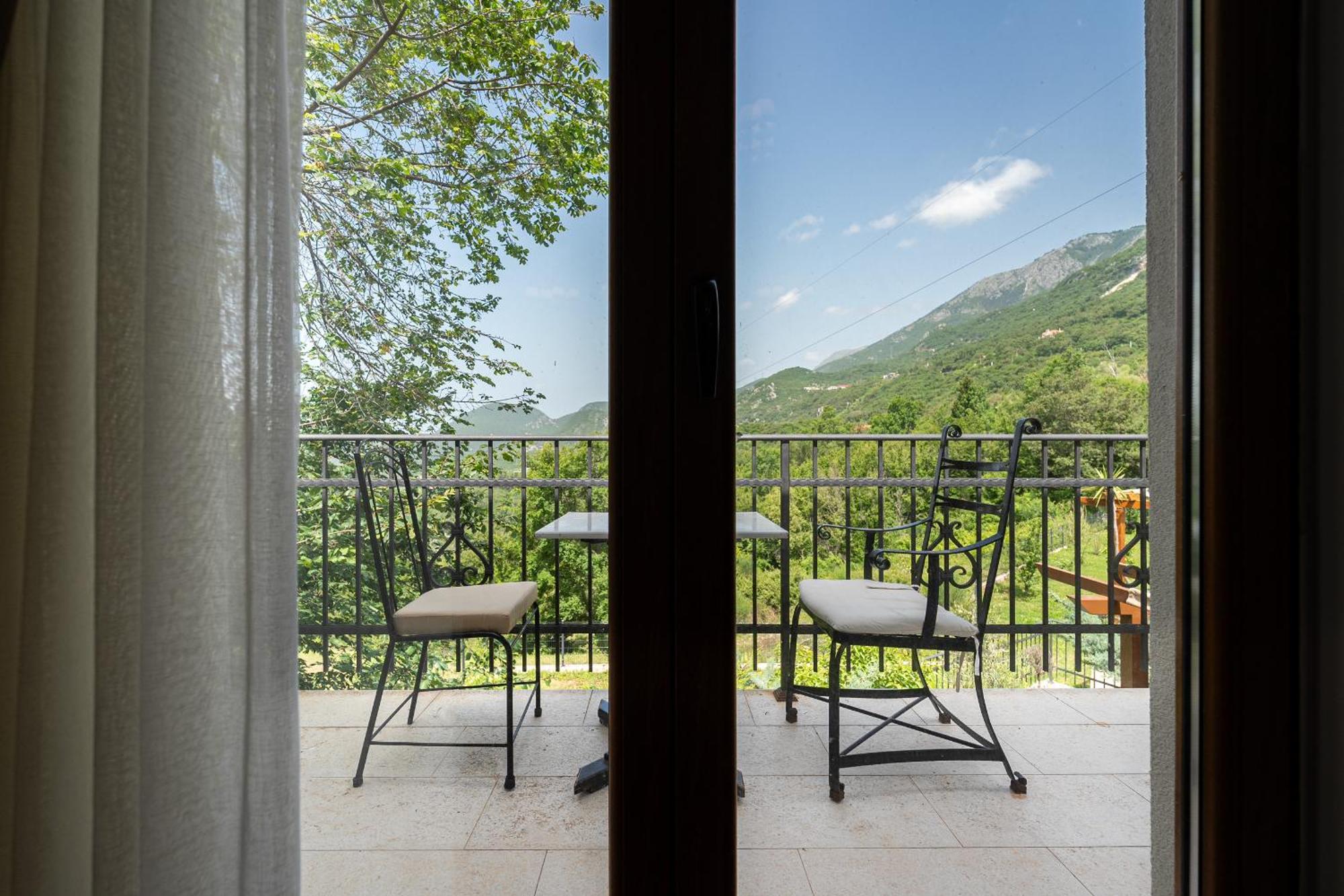 Sunset & Sunrise Villas In Stanisici-Two Villas With Common Pool Budua Esterno foto