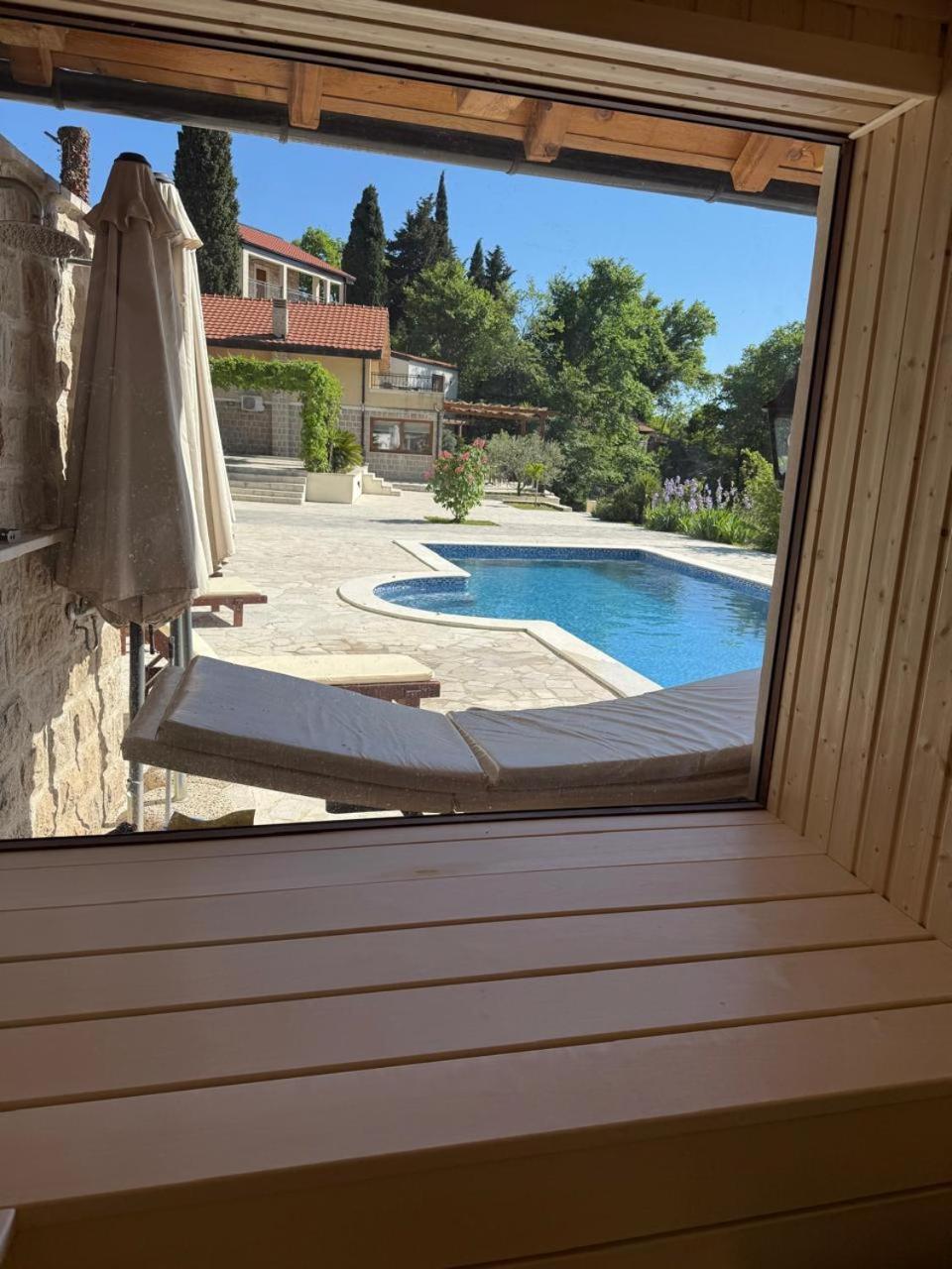 Sunset & Sunrise Villas In Stanisici-Two Villas With Common Pool Budua Esterno foto